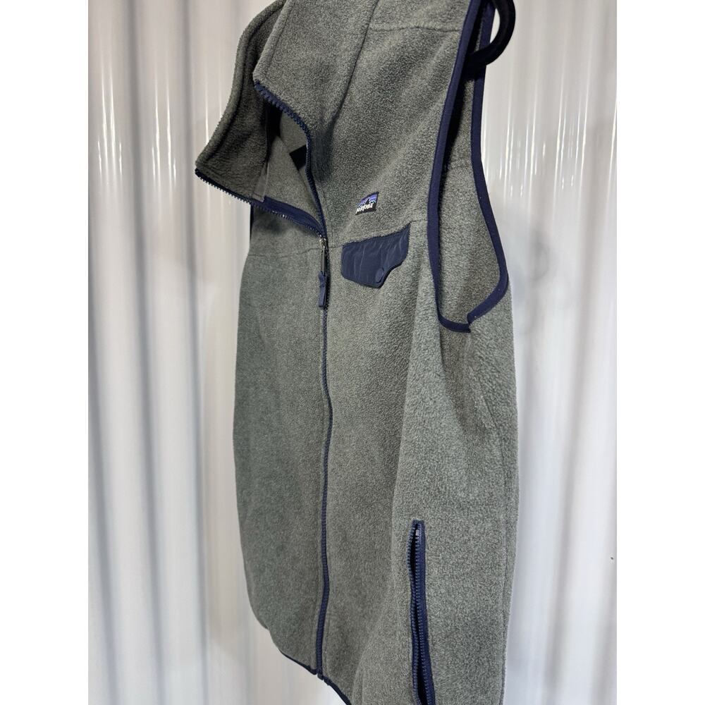 Patagonia Vest Mens Medium Synchilla Gray Full Zip Up - Picture 3 of 5